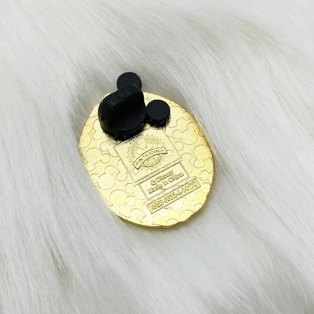 🔮 5/$25 Disney Aladdin Princess Jasmine Cameo Pin - Picture 3 of 3